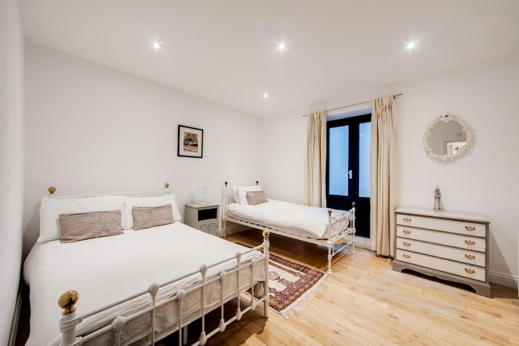 Princes Villa - Large Fully Self Contained Flat, 5 Minutes From The Sea 헤이스팅스 외부 사진