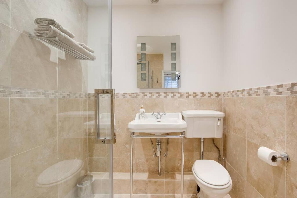 Princes Villa - Large Fully Self Contained Flat, 5 Minutes From The Sea 헤이스팅스 외부 사진