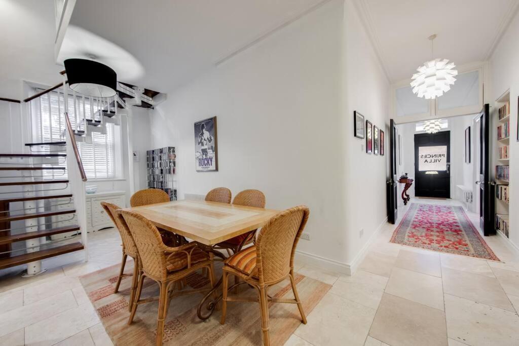 Princes Villa - Large Fully Self Contained Flat, 5 Minutes From The Sea 헤이스팅스 외부 사진